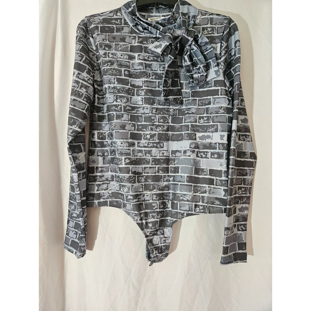 NWT Romeo Hunte X The Drop Gray Brick Pattern Long Sleeve Bodysuit Size Large